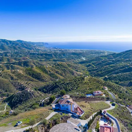 Holiday Bella Vista